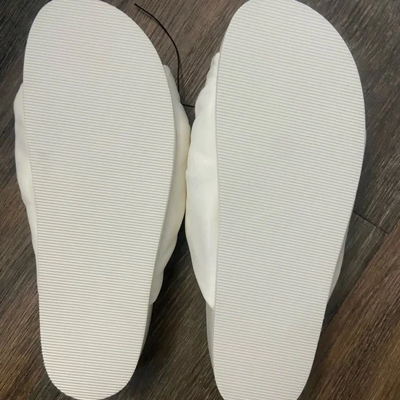 Sandals - Picture 4 of 4